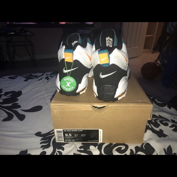 Dan Marino Nike Speed Turfs - Picture 3 of 3